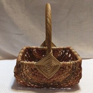 Woven Wicker‎ Basket Small Decorative Basket with Handle Gift Basket 8x8